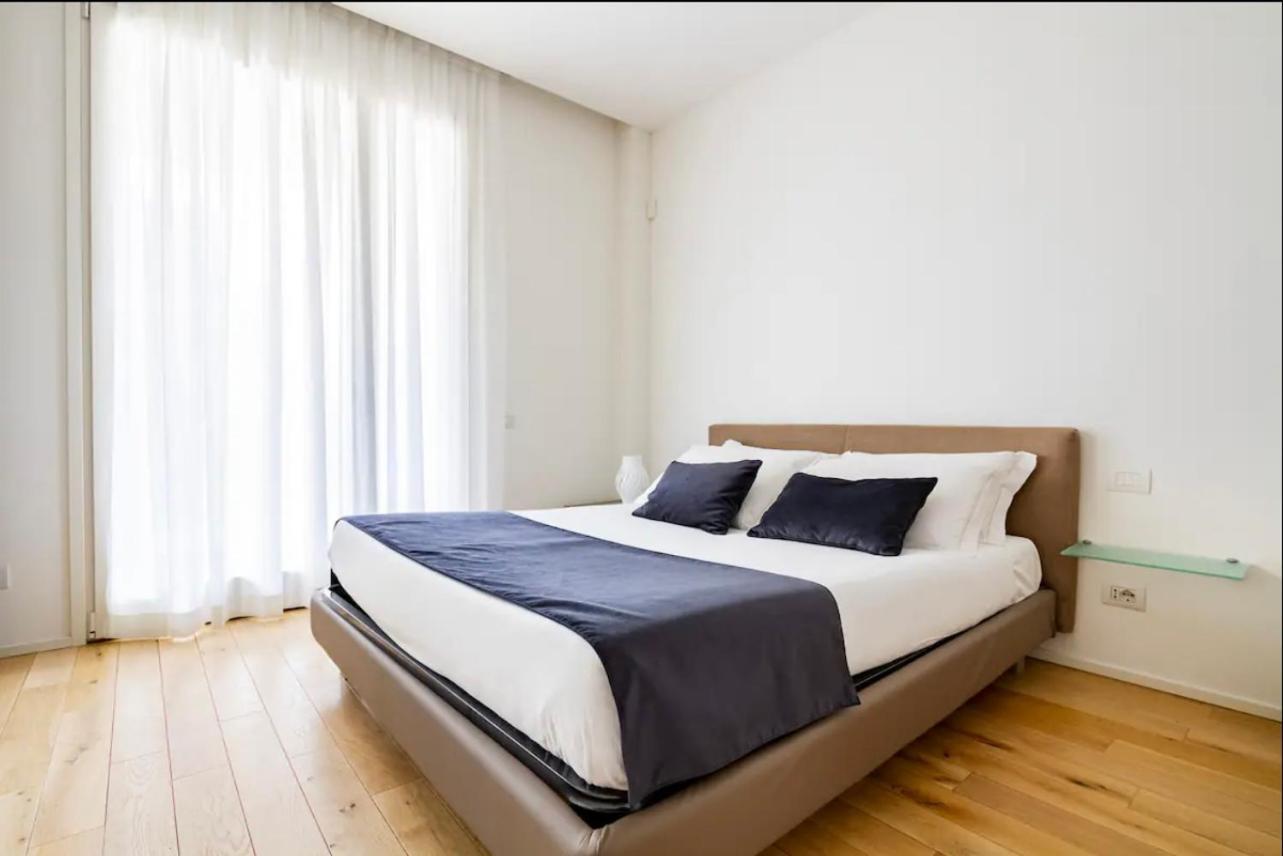 Luxury Apartment Milan Central Milão Exterior foto